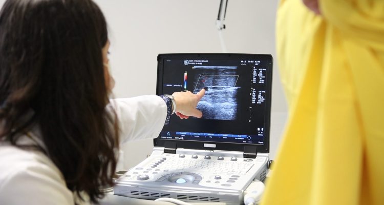 Ambiente consulta Cirurgia Vascular com a Dra. Sandrina Figueiredo Braga